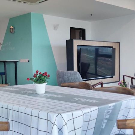 Rumahku Gurney With 270 Degree Sea View George Town Esterno foto